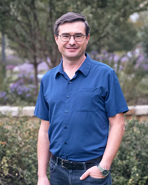 MUDr. Marek Páv, Ph.D., MBA